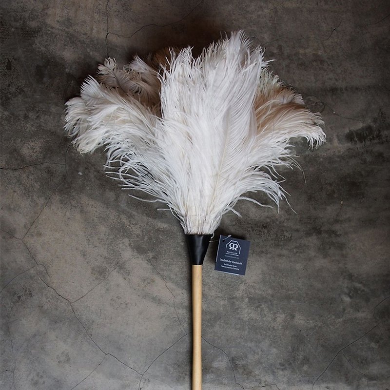 Redecker-Ostrich Feather Latch (75cm White Feathers) - Other - Wood White