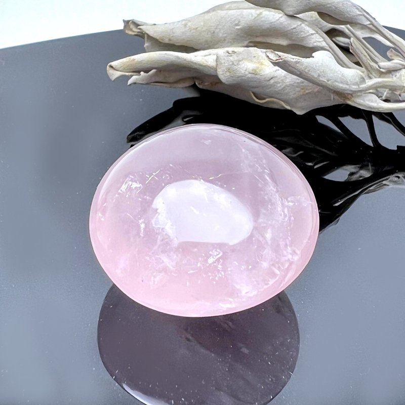 Warm pink. Hand Hexagram Healing Humanity l Pink crystal refurbished have natural mineral deficiencies l - Items for Display - Crystal Pink