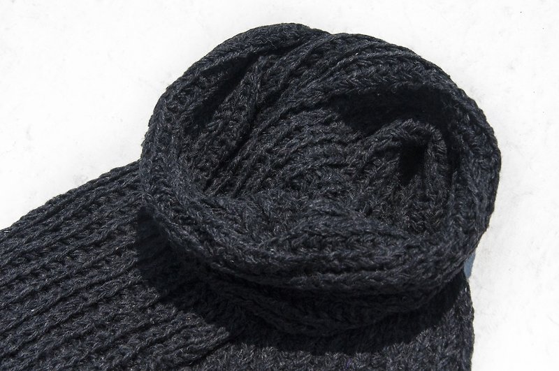 Hand-woven pure wool scarf / knit scarf / crochet striped scarf / handmade knit scarf - striped fashion black - ผ้าพันคอถัก - ขนแกะ สีดำ