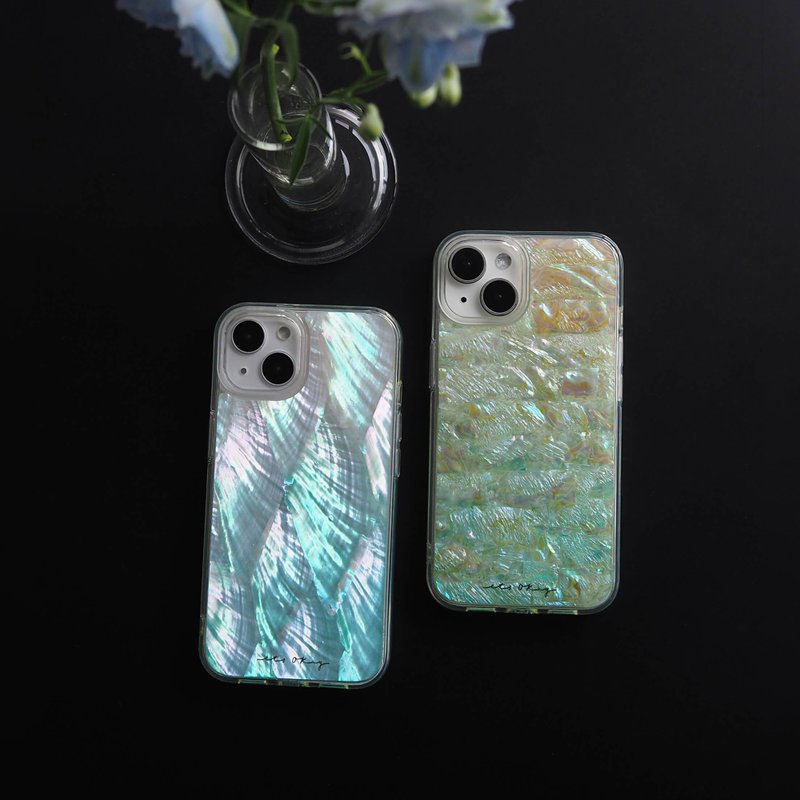 Ocean Breeze Mother of Pearl Phone Case | Handcrafted Red Seashell - เคส/ซองมือถือ - เปลือกหอย สีน้ำเงิน