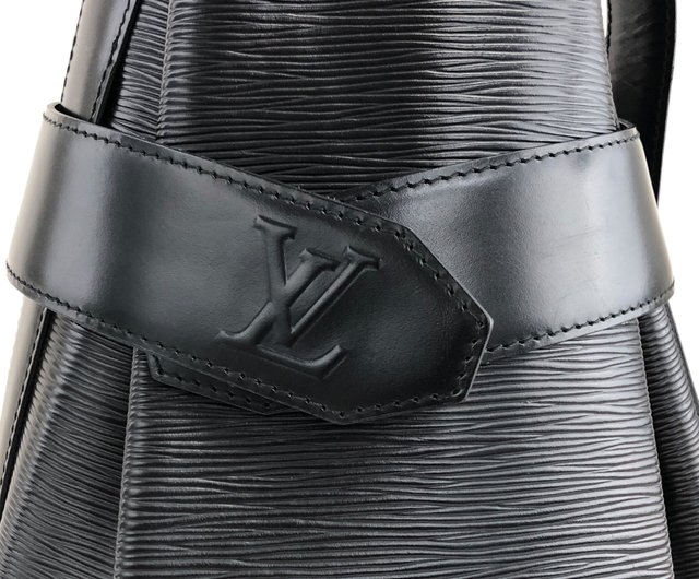 Louis Vuitton エピレザー ブラックショルダーバッグ Louis Vuitton エピレザー ブラックショルダーバッグ - メルカリ
