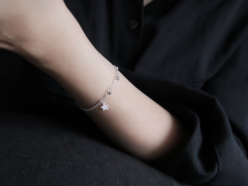 925 Sterling Silver Lucky Star Stone Asymmetric Chain Customized Engraving Bracelet Free Gift Packaging - สร้อยข้อมือ - เงินแท้ สีเทา