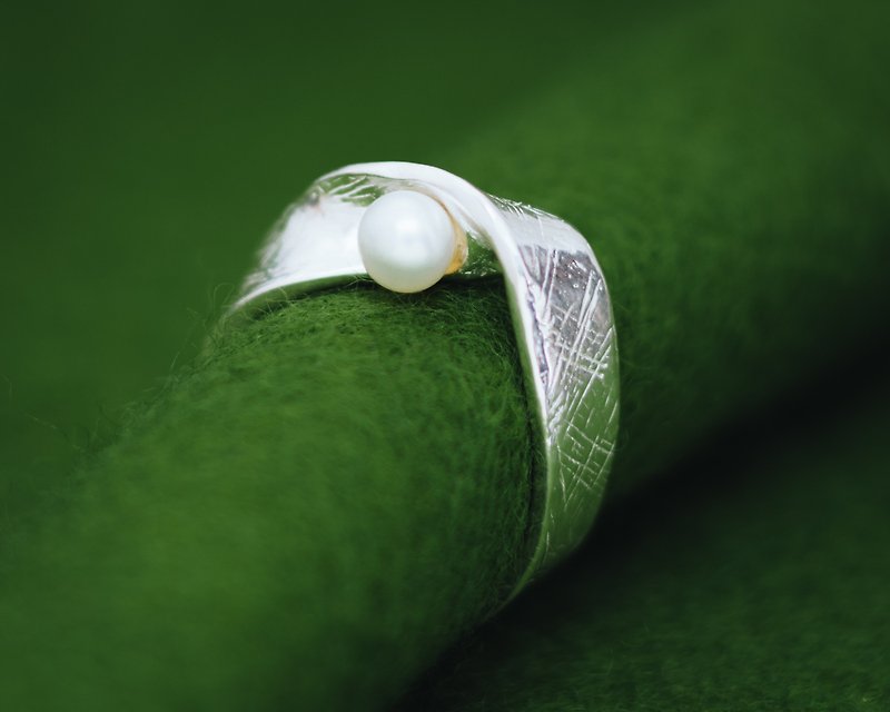 Simple pearl ring - adjustable size - freshwater pearl - Silver or Gold - General Rings - Silver Silver