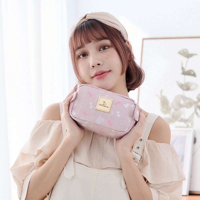 [Sweet Q Cute] Heart to Heart - Gentle and Lightweight Cosmetic Bag - Pink Apricot - Toiletry Bags & Pouches - Nylon Multicolor