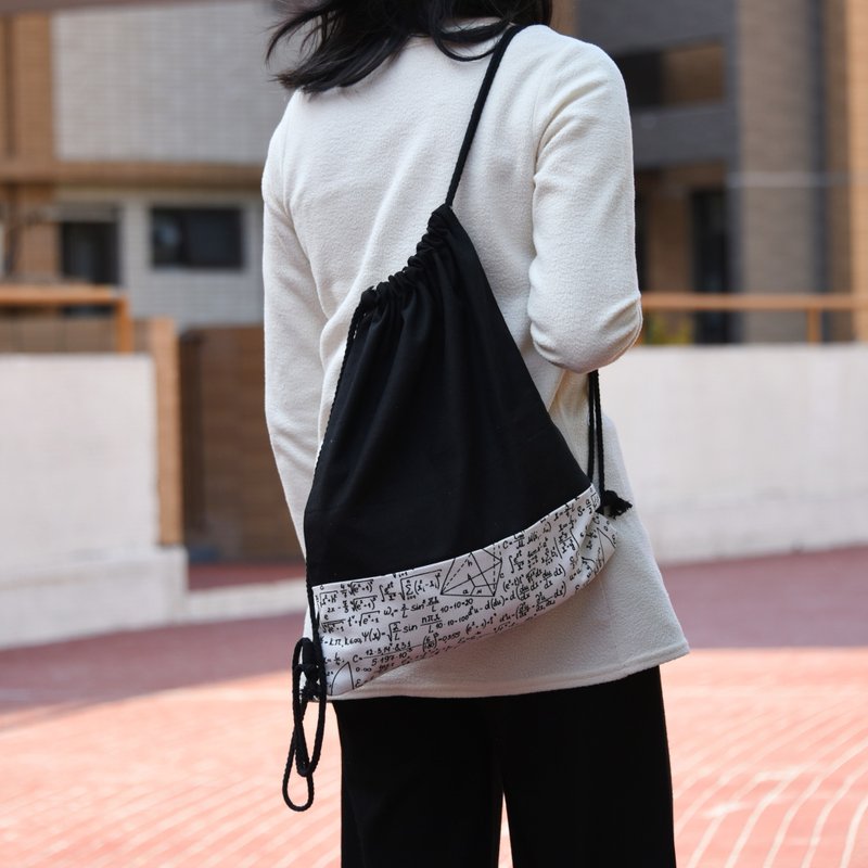 束口後背包/束繩包/束口袋 ~ 數學方程式(B214) RS - 束口袋/束口背包/水桶包 - 棉．麻 黑色