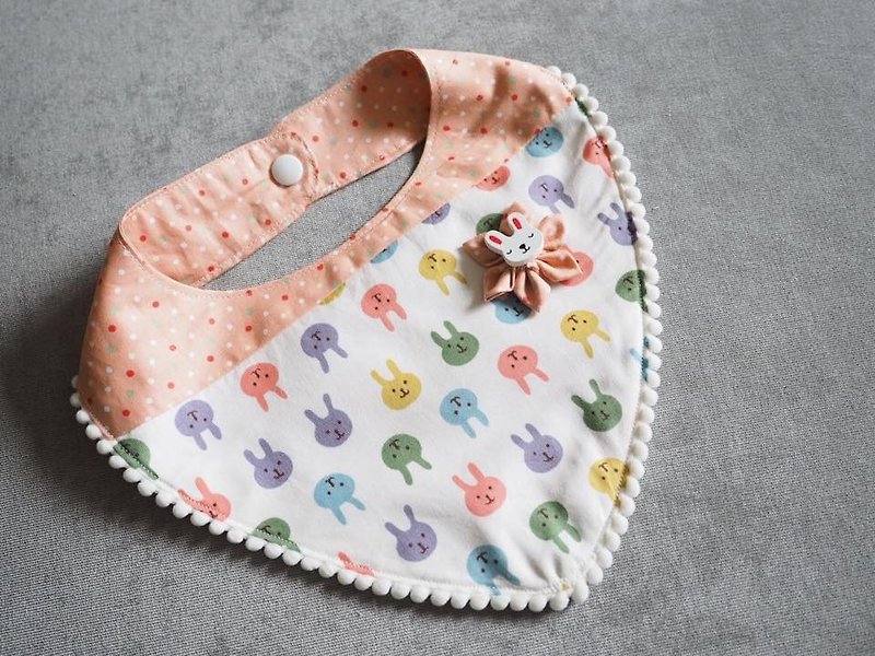 手作兔子拼布圖案雙面嬰兒圍巾+髮夾套裝 - 圍兜/口水巾 - 其他材質 多色