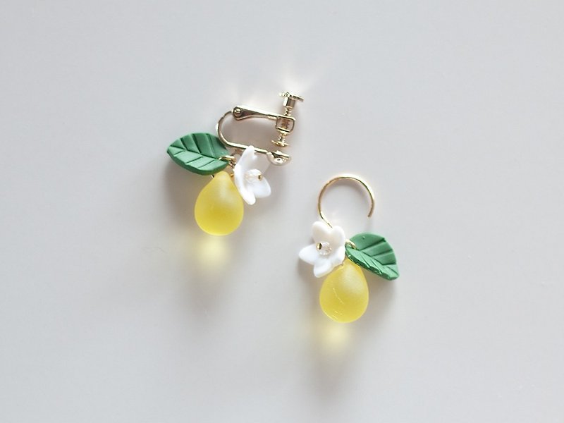 Shaking Lemon Earrings - ต่างหู - ดินเหนียว สีเหลือง