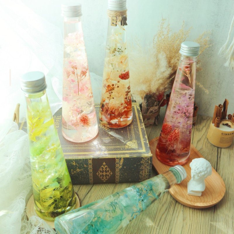 [DIY Wishes Bottle for Couples] Healing Small Objects Floating Flower Workshop in Lai Chi Kok, 1 hour, 2 people per class - Plants & Floral Arrangement - Plants & Flowers 