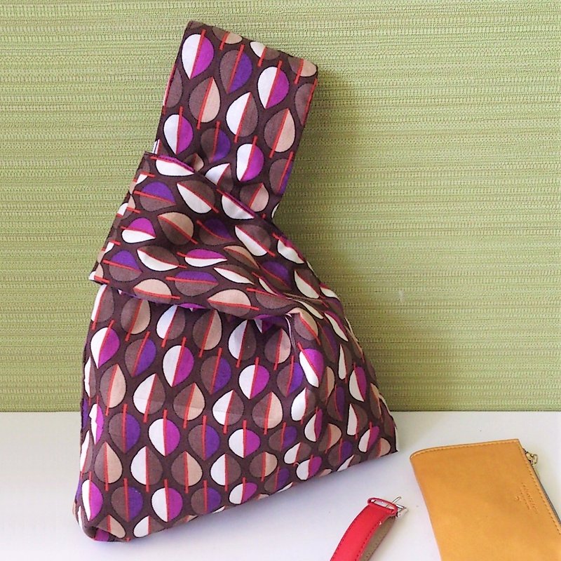 Knot Bag (Double sided: Purple Brown Leaves x Purple) - กระเป๋าถือ - ผ้าฝ้าย/ผ้าลินิน สีม่วง