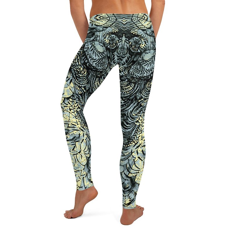 Liuyingchieh The Significant Travel Line Savage Moisture-wicking Tights - Women's Sportswear Bottoms - Polyester Silver