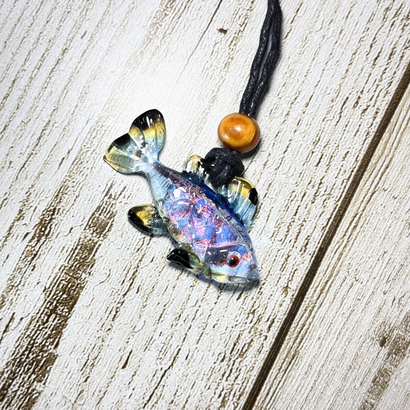 Glass fish pendant 2407131 - สร้อยคอ - แก้ว สีเงิน