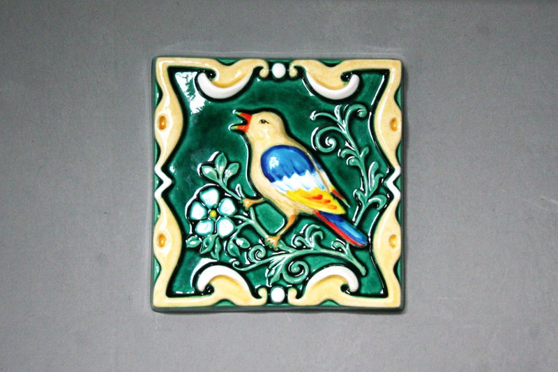 Wall hanging bird decor Ceramic relief handpainted tile Birds wall art - Wall Décor - Clay Green