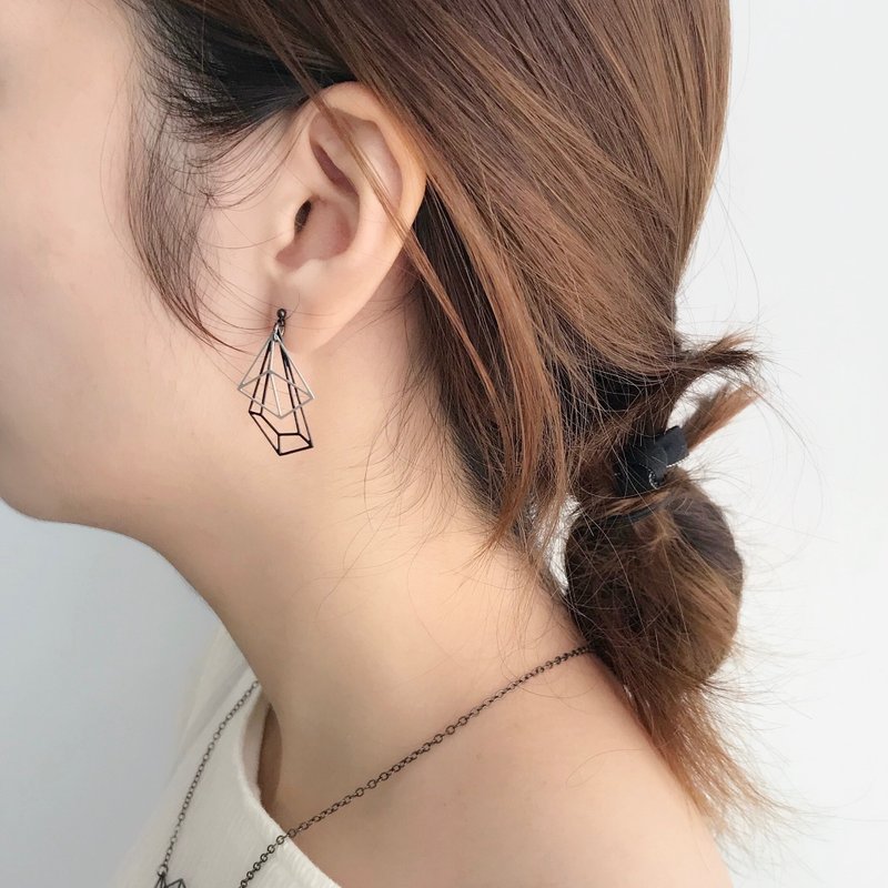 銀色黑色雙層耳環 /Double layer earring  - 耳環/耳夾/耳骨夾 - 其他金屬 黑色