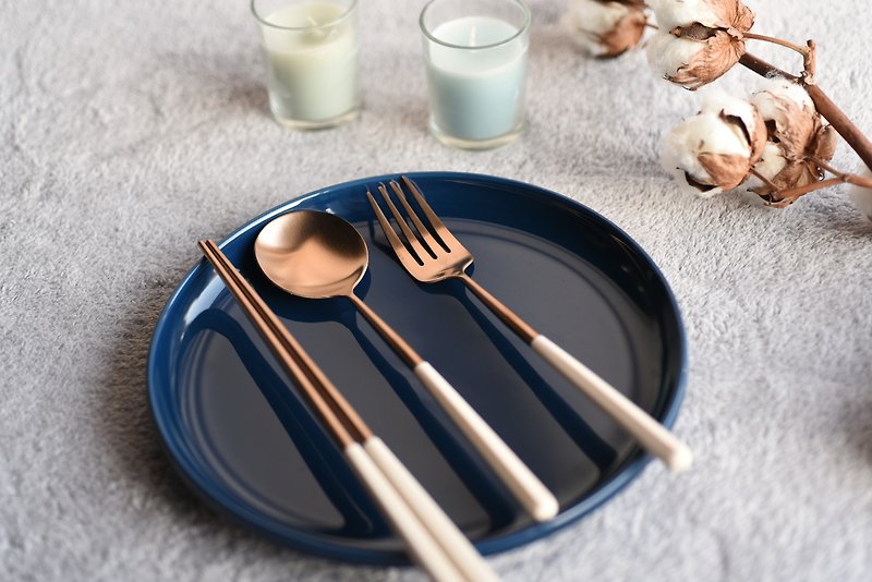 【Pinkoi 週年慶】304不鏽鋼玫瑰白餐具|湯匙、筷子、叉子