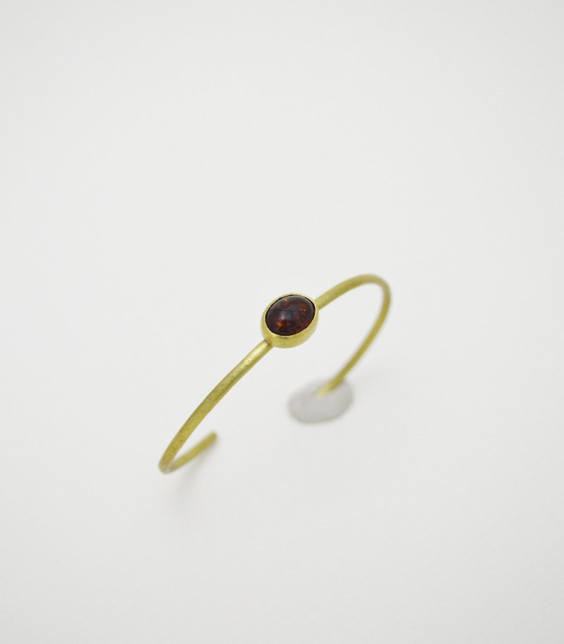 Simple small stone-Amber‧Brass Bangle - Bracelets - Copper & Brass Gold