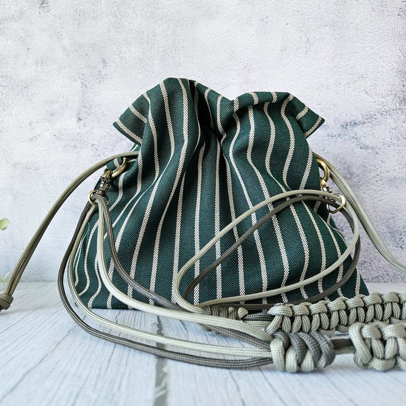 m'pouch large size - green stripe - กระเป๋าแมสเซนเจอร์ - วัสดุอีโค สีเขียว