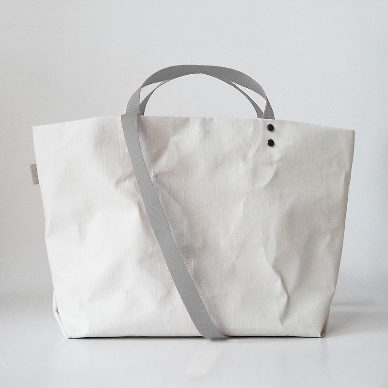 【N/no × E/zel.】SOME WAY LIGHT TOTE BAG (M+)_PP/SILVER GRAY - トート・ハンドバッグ - その他の素材 ホワイト