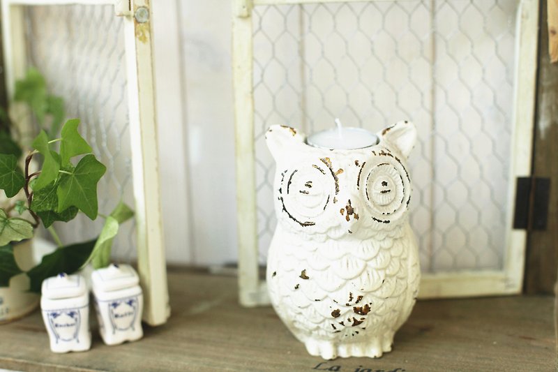 【Good day fetish】 German vintage cast iron white owl candle holder - Candles & Candle Holders - Other Metals White