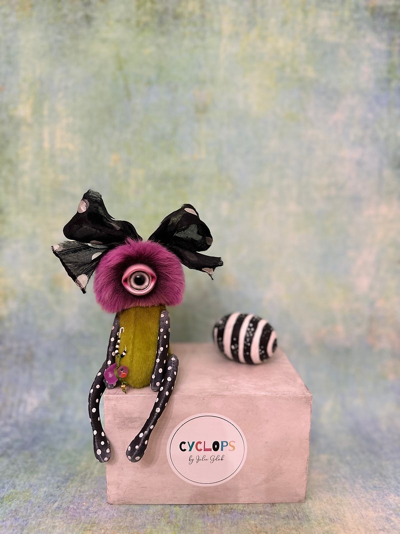Mini cyclops Bring Spring_READY TO SHIP! - Stuffed Dolls & Figurines - Other Materials Multicolor