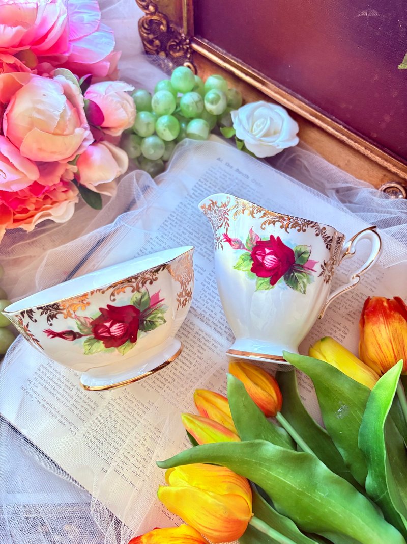 英國製1960年Royal Standard手繪玫瑰24k蕾絲金奶壺糖碗兩件組 - 茶具/茶杯 - 瓷 多色