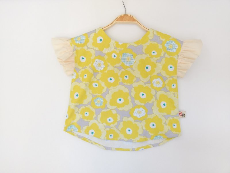 Handmade Ruffle Sleeve Top - Yellow Flower - เสื้อยืด - ผ้าฝ้าย/ผ้าลินิน สีเหลือง