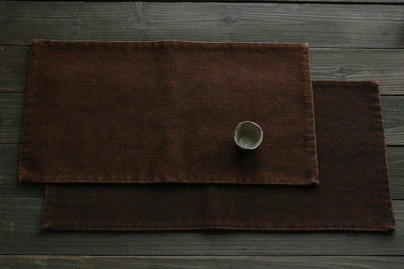 Potato dyed plant grass dyed table mat tea mat insulation pad potato nut dyed thick Brown coffee color placemat table cloth - ผ้ารองโต๊ะ/ของตกแต่ง - ผ้าฝ้าย/ผ้าลินิน สีนำ้ตาล