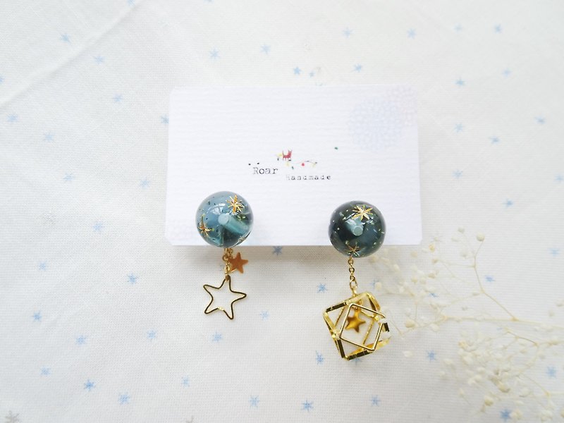 Your planet earrings-pin - ต่างหู - โลหะ สีน้ำเงิน