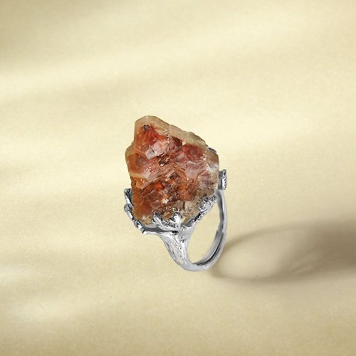 WANZAMGOK 紅水晶活口戒指 隨形原石標本 晶柱塔山手工指環 S925銀 沈著冷靜
