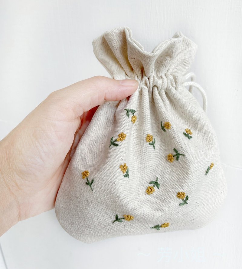 【芳小姐手作】刺繡小黃花棉麻隨身小物束口袋 禮物 畢業禮物 - 束口袋/束口背包/水桶包 - 棉．麻 橘色