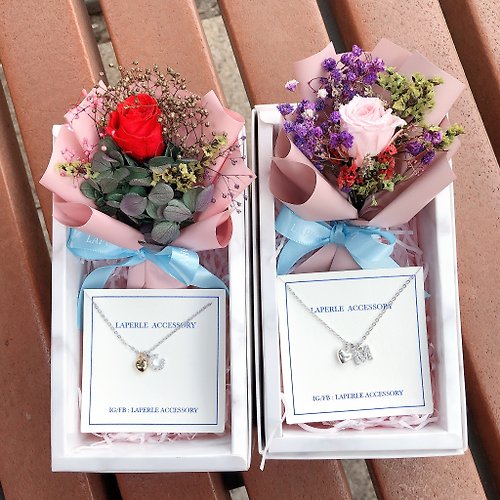 LaPerle Accessory 花盒心中有妳 客製 英文字母 項鍊 婚禮小物 姊妹禮物 生日禮物