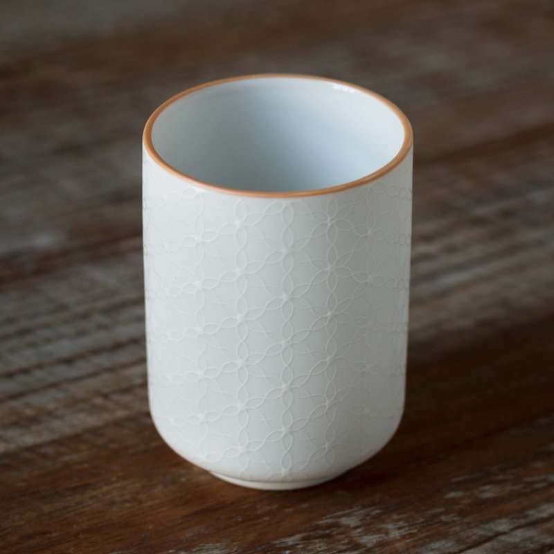 春の花 ・Spring Flowers - すみれ 筒形湯呑 - Yamatsu - 茶壺/茶杯/茶具 - 陶 白色