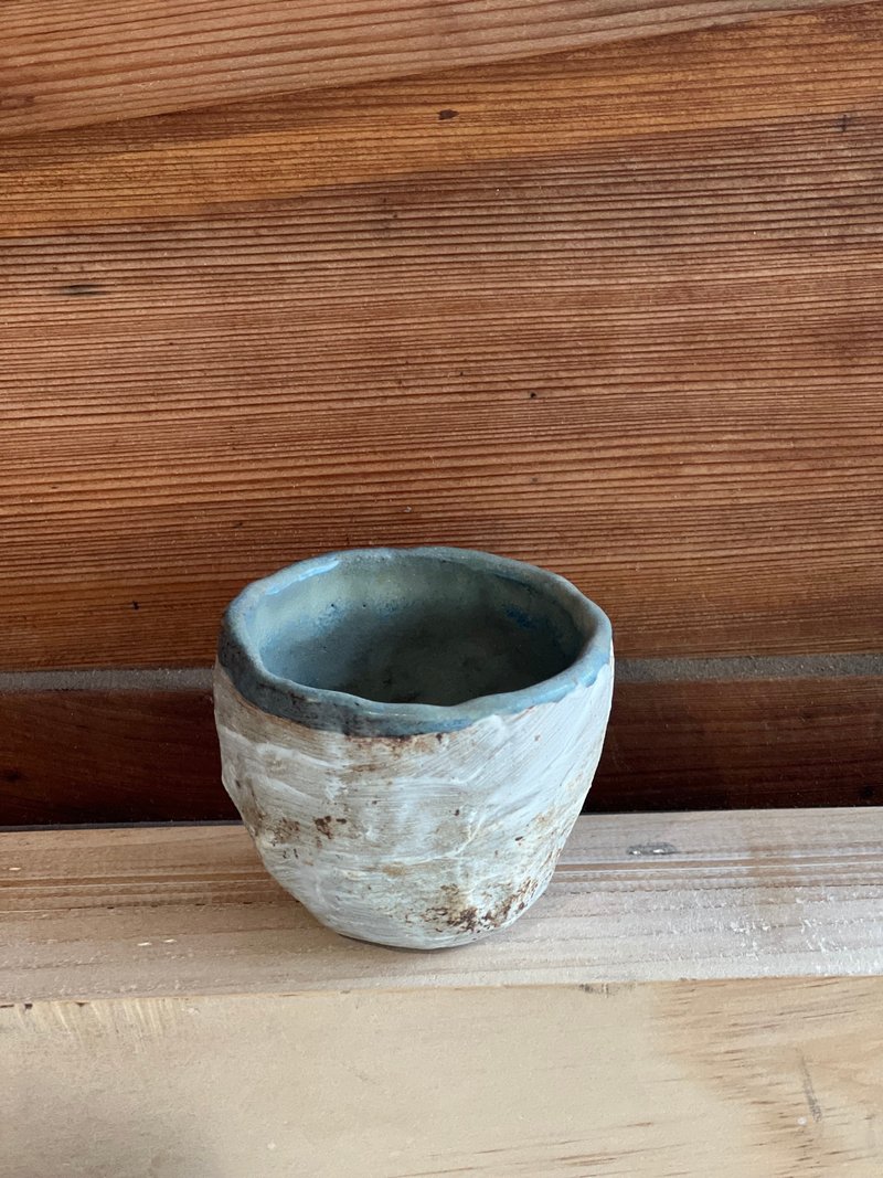 【小陪】刷紋磨砂感內藍茶杯 - 茶杯 杯 生活食器 高台  陶器 盆 - 茶壺/茶杯/茶具 - 陶 多色