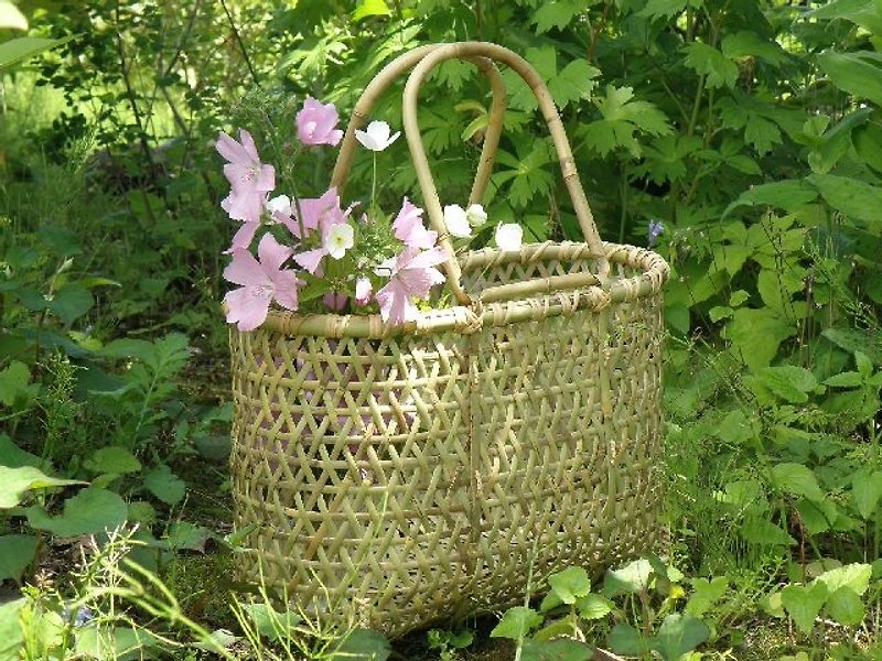 籠 Bag Nekake bamboo from Hokkaido - Handbags & Totes - Bamboo Green