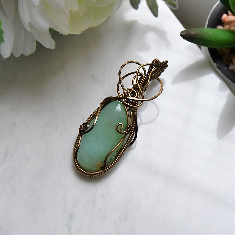 [Emerald Positata] Australian green chalcedony woven pendant - Necklaces - Gemstone Green