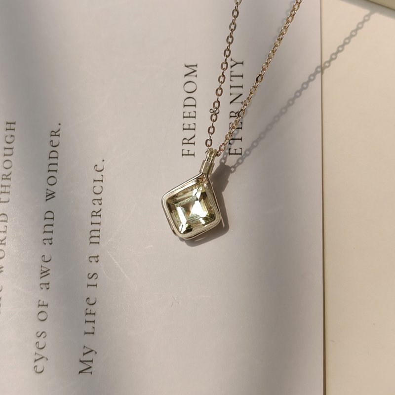 菱形阿斯切黃綠水晶吊墜 切面天然方形淺綠水晶項鍊 手工純銀水晶 - 項鍊 - 半寶石 