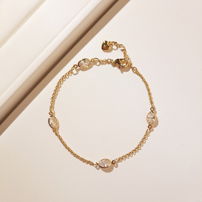 Oval 14K gold Bronze bracelet/simple fashion light jewelry Stone Bronze jewelry - สร้อยข้อมือ - ทองแดงทองเหลือง สีทอง