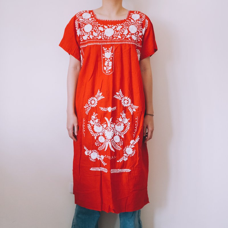 Vintage 墨西哥普埃布拉州花鳥刺繡洋裝 - 洋裝/連身裙 - 棉．麻 