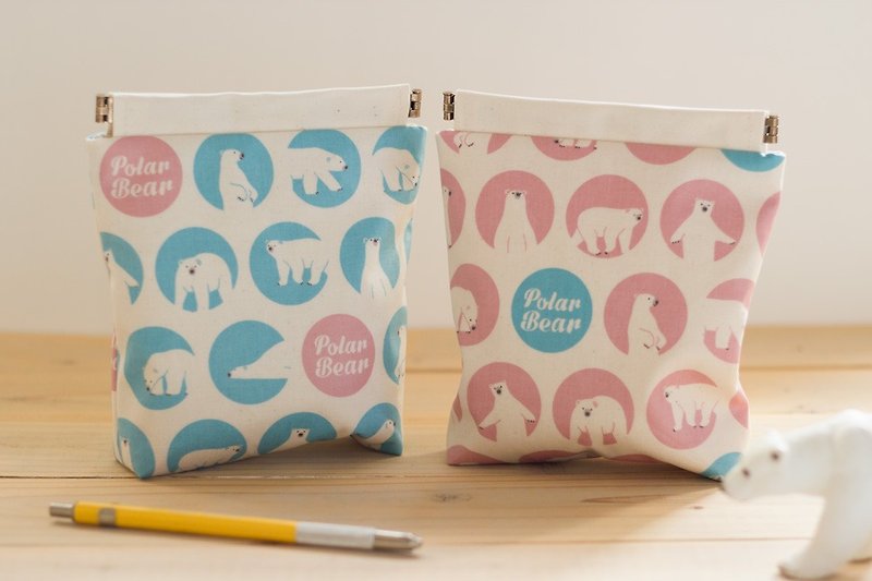 Laminated Pouch Cosmetic Pouch Charger, Lens, Camera Case * Polar Bear Shirokama No.27 - Toiletry Bags & Pouches - Cotton & Hemp Pink