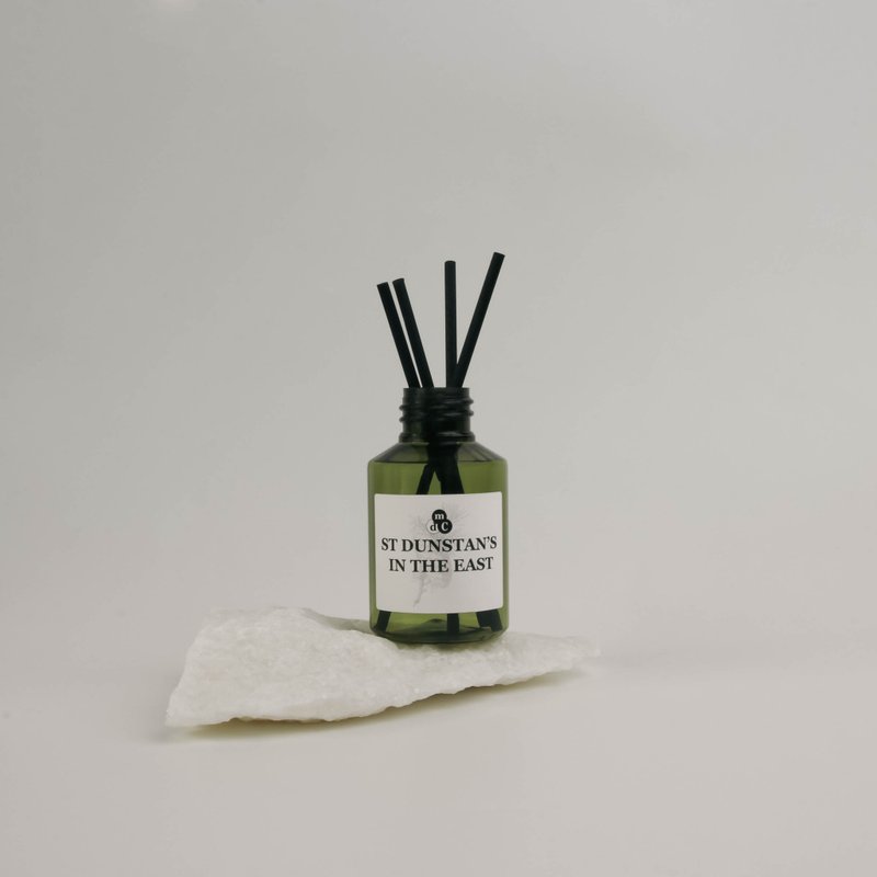 Pet-friendly diffuser travel bottle-ST DUNSTANS IN THE EAST Church Garden (Flower and Herb Fragrance) - เทียน/เชิงเทียน - แก้ว หลากหลายสี