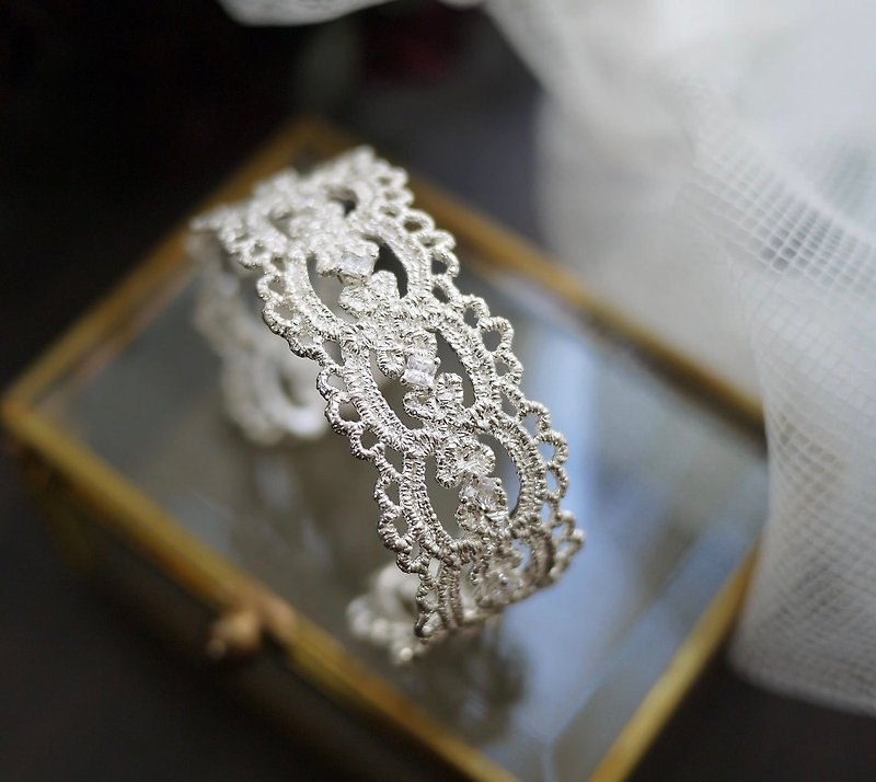 Can Ye Fanxing Handmade Sterling Silver Bracelet Lace Bracelet Bracelet Feel Light Jewelry Bridal Jewelry - สร้อยข้อมือ - เงินแท้ สีเงิน
