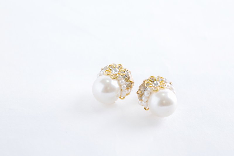 12mm 1 grain pearl & bijou elegant earrings (Clip-On) clear - ต่างหู - โลหะ ขาว