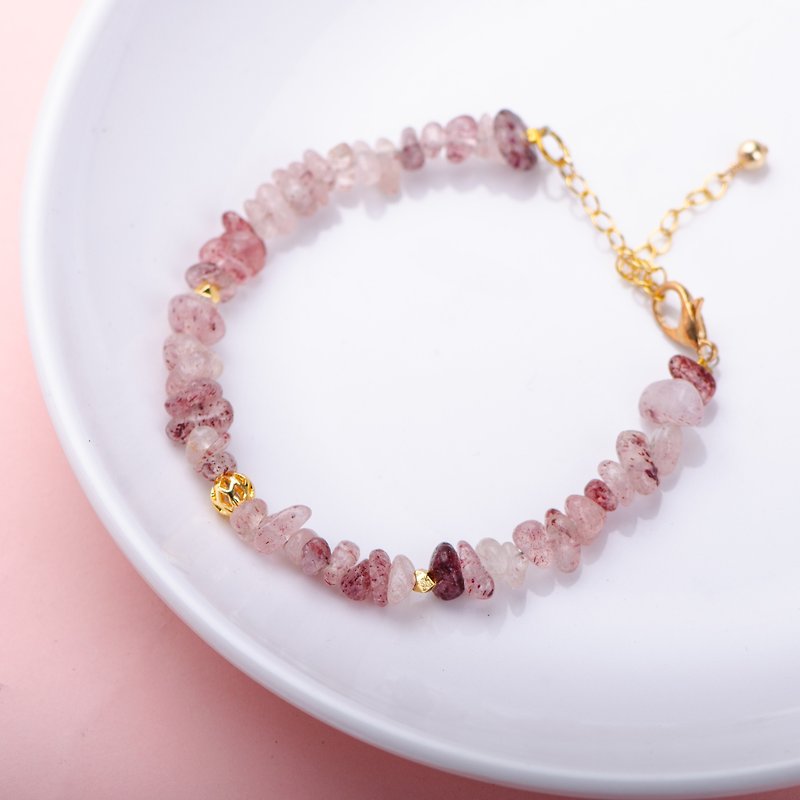Strawberry Rose quartz Raw Crystal Natural Gemstone Crystal Bracelet - สร้อยข้อมือ - คริสตัล สึชมพู
