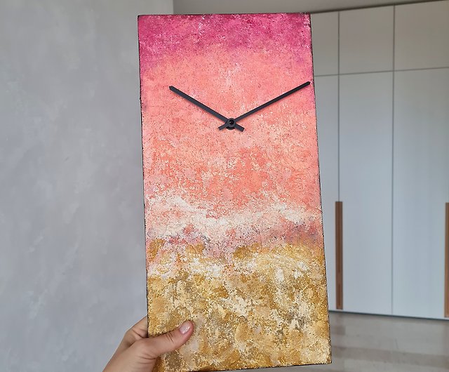 海の掛け時計 テクスチャーの手描き時計 個性的なサンゴ色の時計 静音時計 - ショップ Artdilia 時計 - Pinkoi