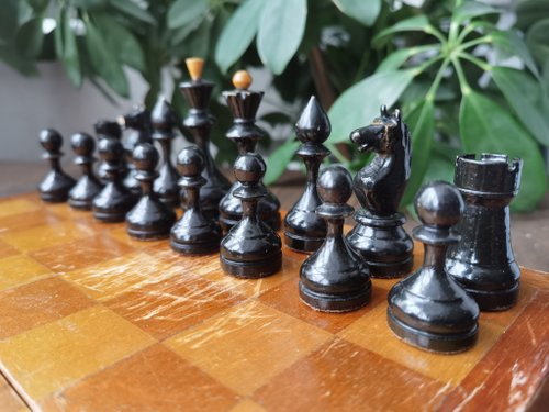 1950年代～1960年代の珍しい木製チェスセット ソ連ボード 30x30cm