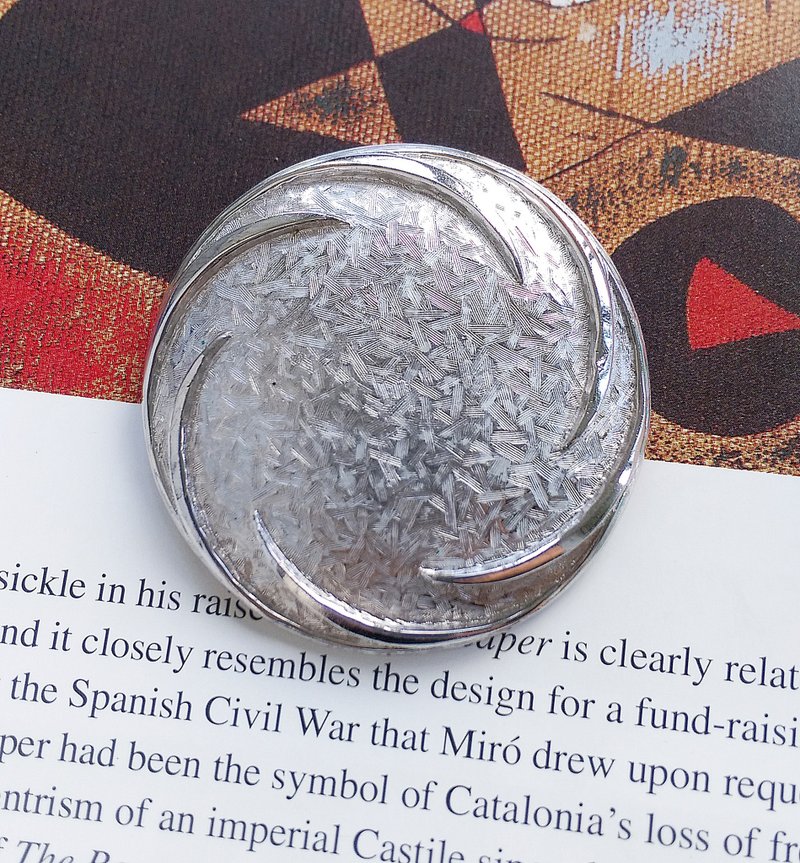 Vintage Jewelry 西洋古董飾品 PASTELLI 銀色調 簡單 別針 - 徽章/別針 - 其他金屬 金色