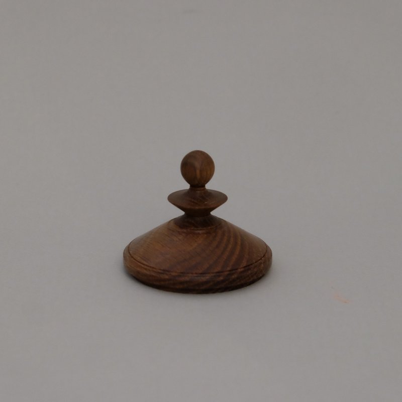 06' WHITE OAK CANDLE LID SPECIAL TREATMENT / OAK CANDLE LID BY DRAMA STU - Items for Display - Wood Brown