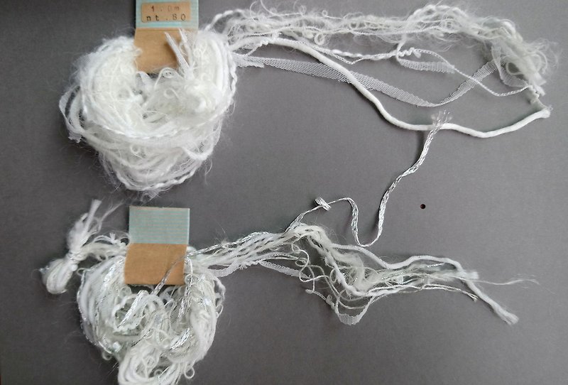 Aligning thread 1 m 4 types - Knitting, Embroidery, Felted Wool & Sewing - Polyester White