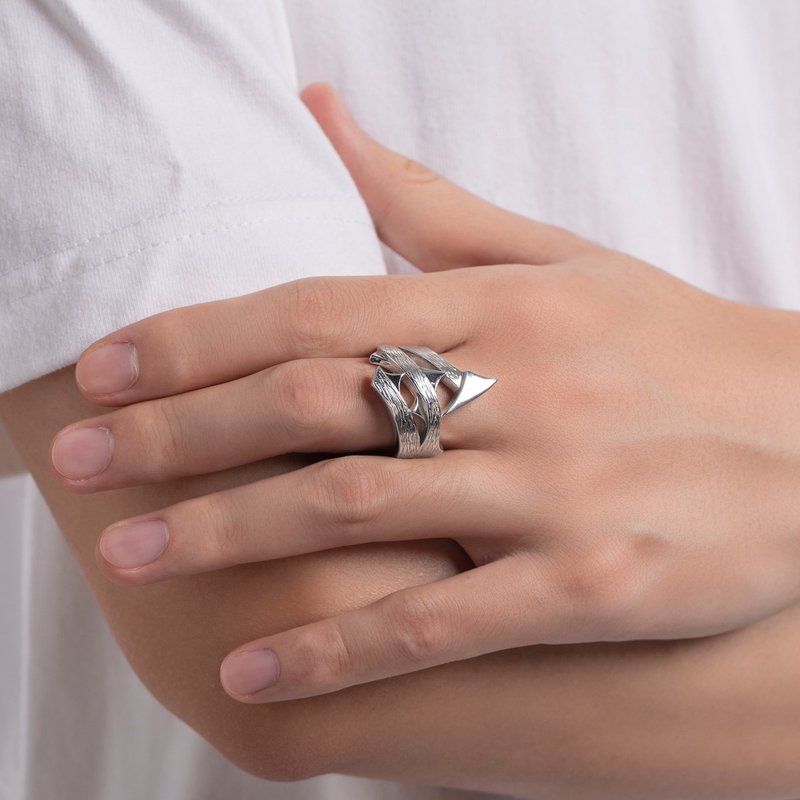 哥特個性男戒-925純銀厚素戒-時尚精靈大戒指-樹紋質感-免費刻字 - 戒指 - 純銀 銀色