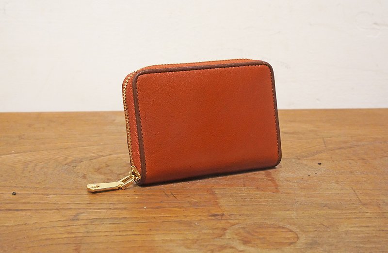 Craftsmanship U-shaped zipper short clip French hemming technology retro shrinkage vegetable tanned leather layered and orderly large space - Wallets - Genuine Leather Red