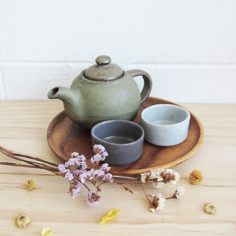 Handmade Potteries Tea Sets Selected by Tan / SET50 - เซรามิก - ดินเผา สีเขียว